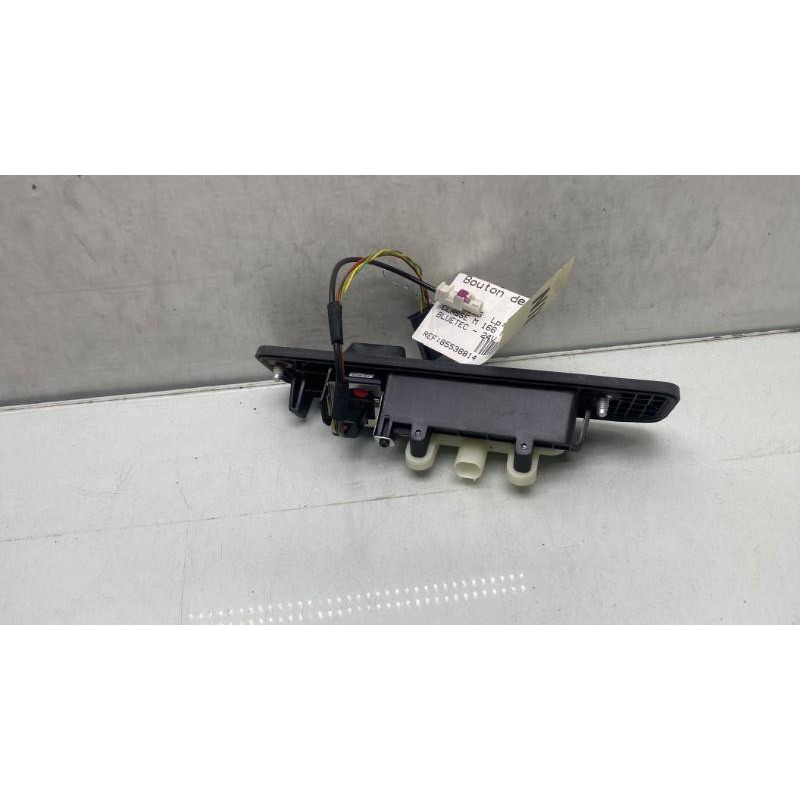 Bouton de coffre MERCEDES CLASSE M 166 Photo n°3