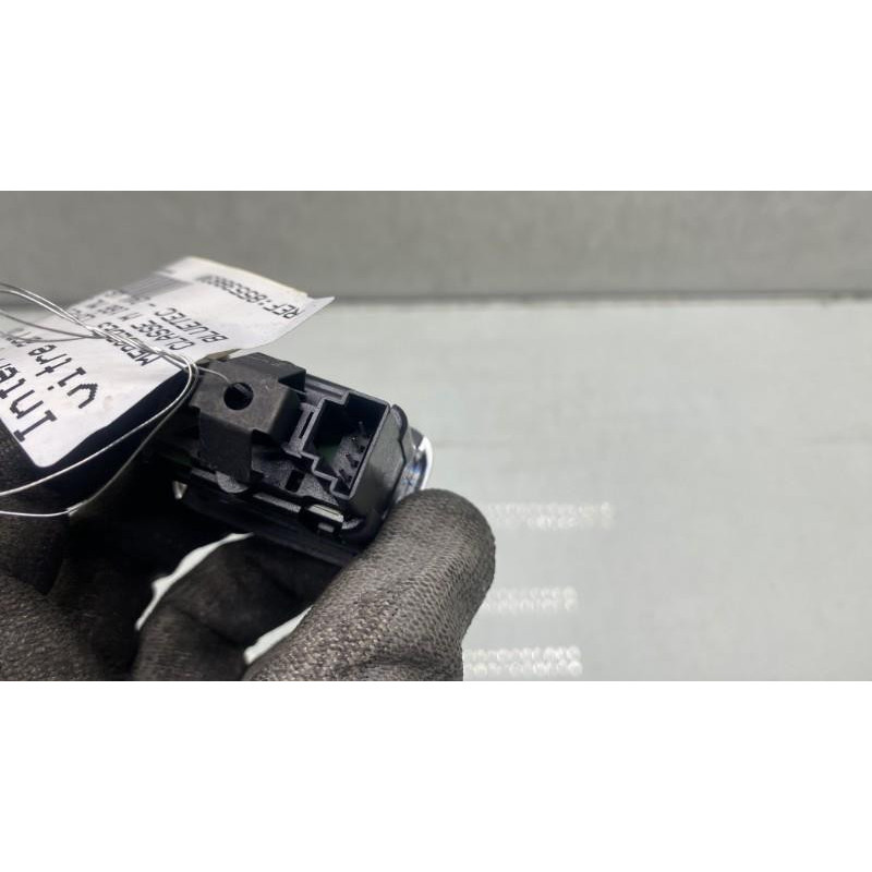 Interrupteur de leve vitre arriere gauche MERCEDES CLASSE M 166 Photo n°4