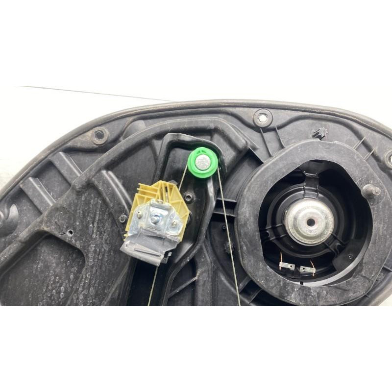 Leve vitre electrique arriere gauche MERCEDES CLASSE M 166 Photo n°3