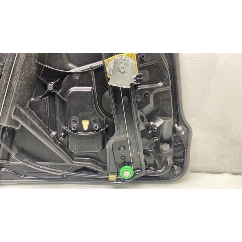 Leve vitre electrique avant droit MERCEDES CLASSE M 166 Photo n°6