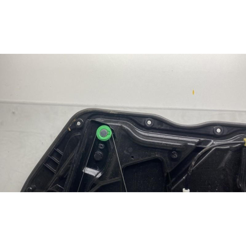 Leve vitre electrique avant gauche MERCEDES CLASSE M 166 Photo n°3