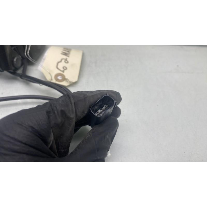 Attache ceinture arriere droit FORD MONDEO 4 Photo n°1