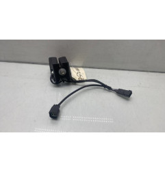 Attache ceinture arriere droit FORD MONDEO 4