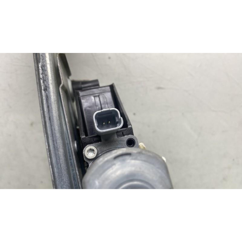 Leve vitre electrique avant droit PEUGEOT 208 1 Photo n°6