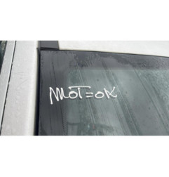 Vitre avant droit PEUGEOT 207