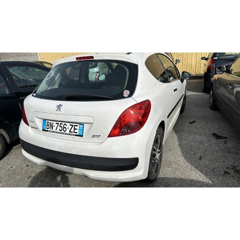 Vitre avant droit PEUGEOT 207 Photo n°10