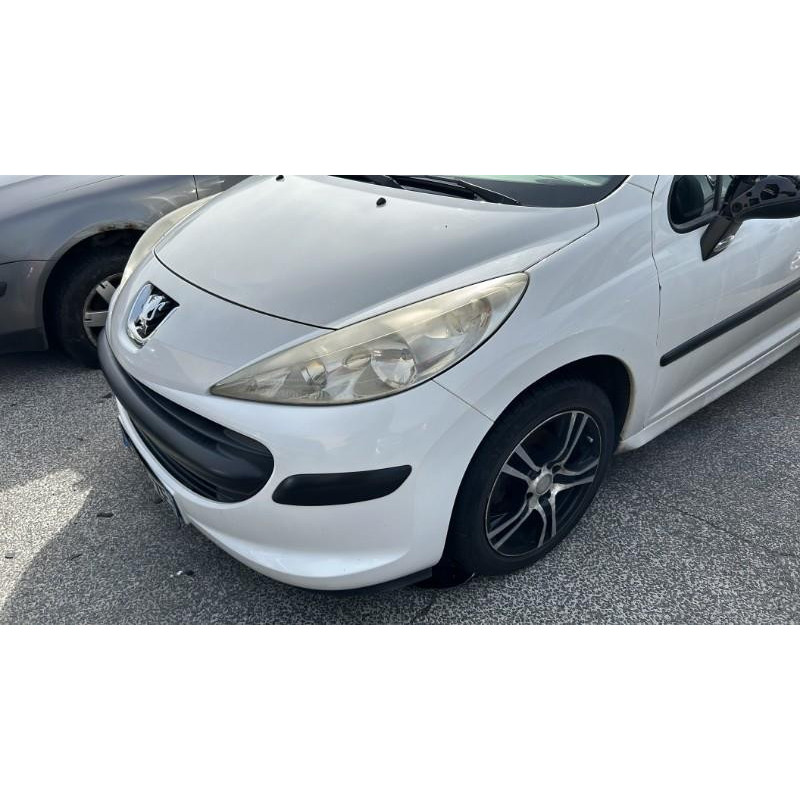 Vitre avant droit PEUGEOT 207 Photo n°11