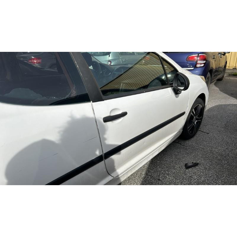 Vitre avant droit PEUGEOT 207 Photo n°13