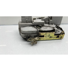 Serrure avant droit PEUGEOT 307