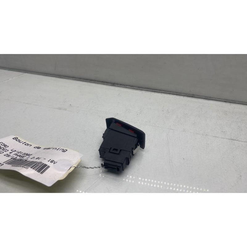 Bouton de warning FORD MONDEO 4 Photo n°3