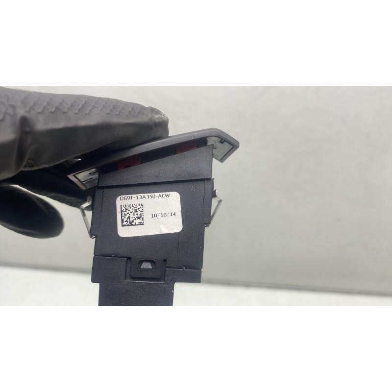 Bouton de warning FORD MONDEO 4 Photo n°4