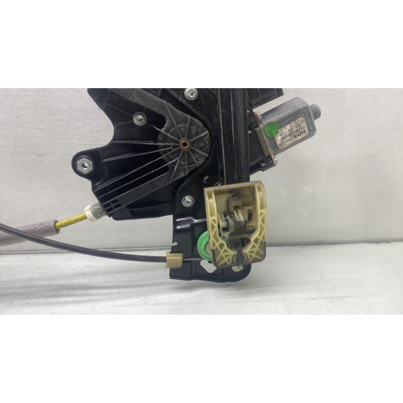 Leve vitre electrique avant gauche FORD MONDEO 4 Photo n°4