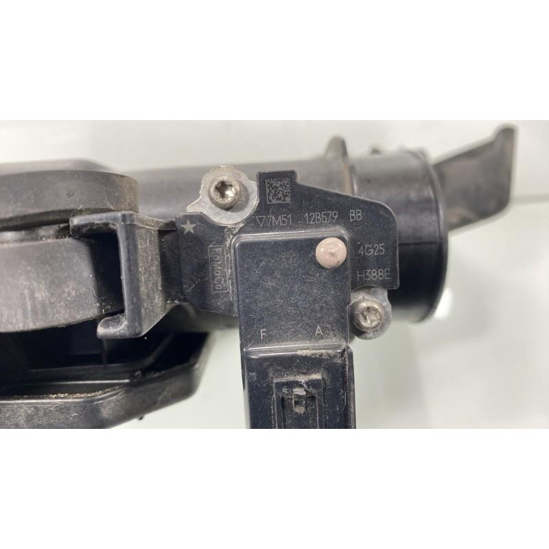 Boitier filtre a air FORD MONDEO 4 Photo n°5