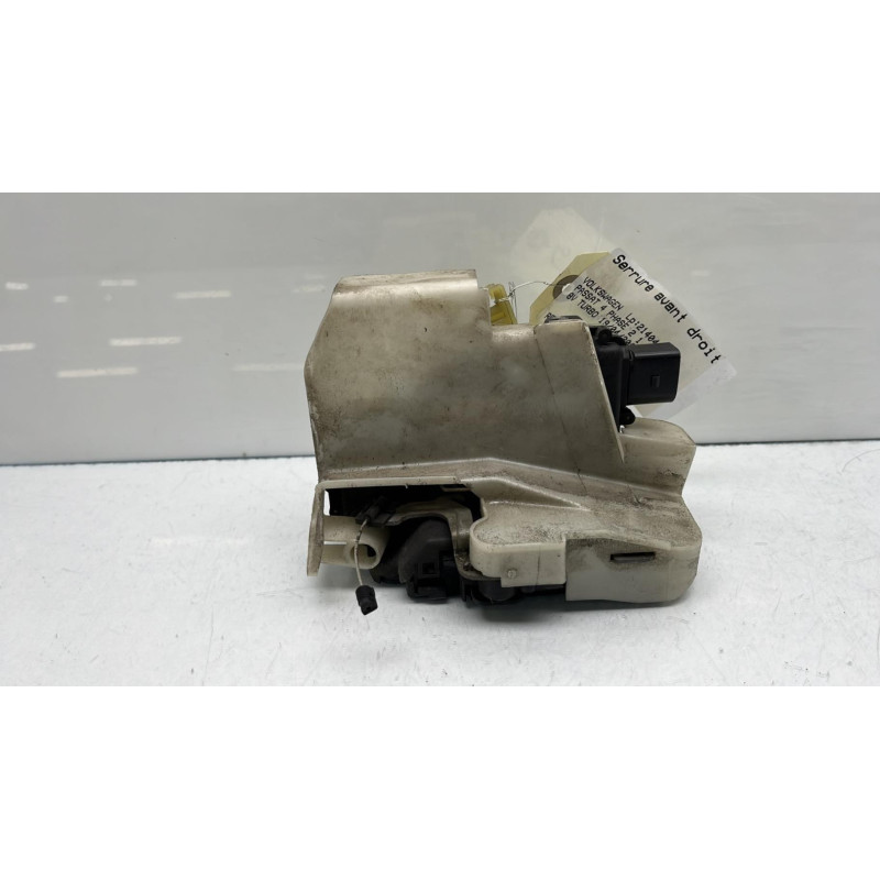 Serrure avant droit VOLKSWAGEN PASSAT 4 Photo n°6