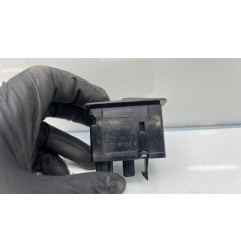 Interrupteur de leve vitre arriere droit MERCEDES CLASSE M 164