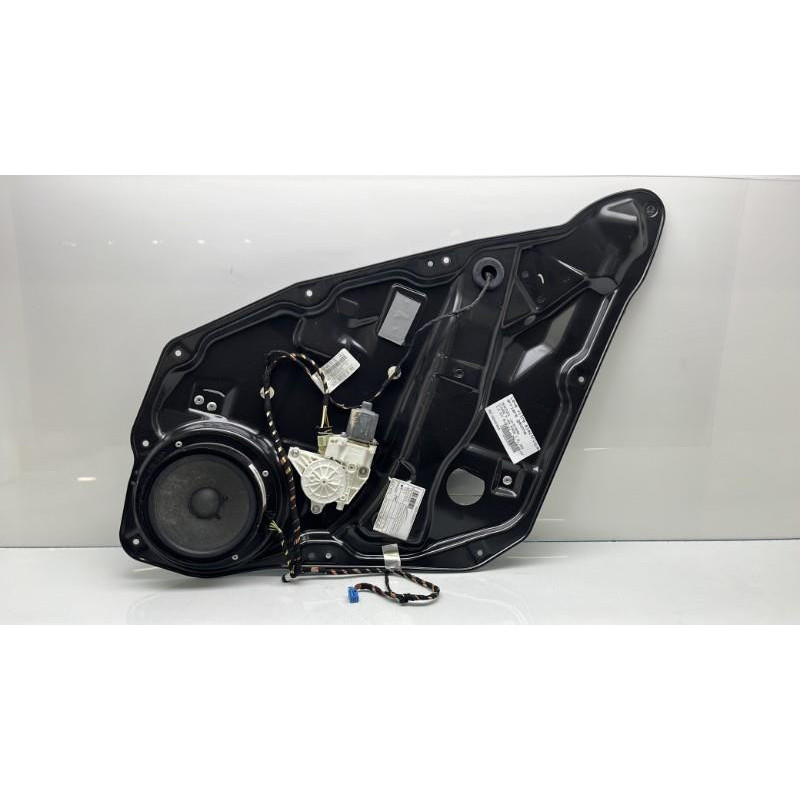 Leve vitre electrique arriere gauche MERCEDES CLASSE M 164 Photo n°5