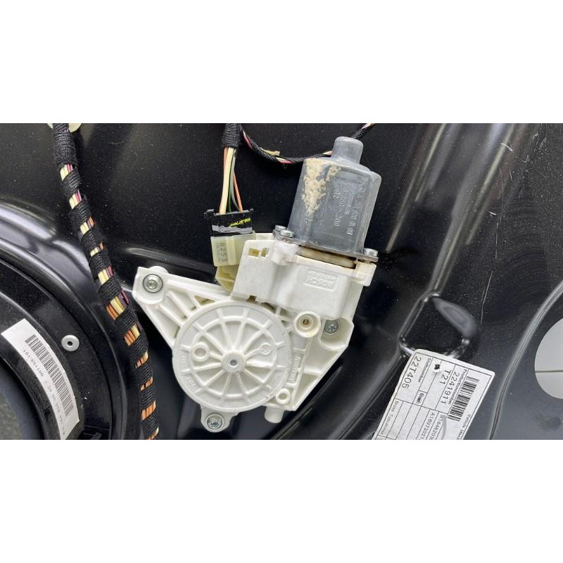Leve vitre electrique arriere gauche MERCEDES CLASSE M 164 Photo n°6