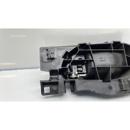 Poignee interieur arriere droit PEUGEOT 208 1