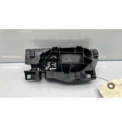 Poignee interieur arriere droit PEUGEOT 208 1
