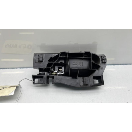 Poignee interieur avant droit PEUGEOT 208 1