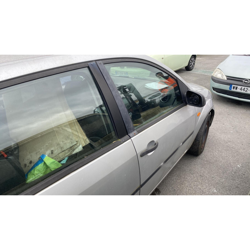 Serrure avant gauche FORD FIESTA 5 Photo n°16