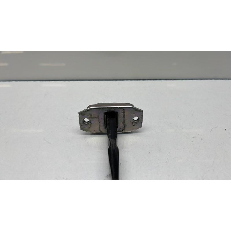 Arret de porte avant gauche RENAULT KADJAR Photo n°4