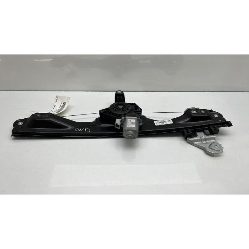 Leve vitre electrique avant droit RENAULT KADJAR Photo n°7