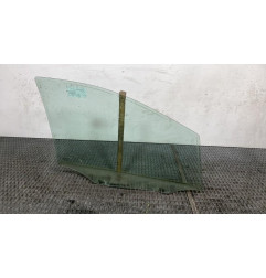 Vitre avant gauche MERCEDES CLASSE B 245