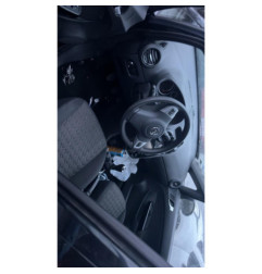 Arret de porte avant gauche OPEL CORSA D