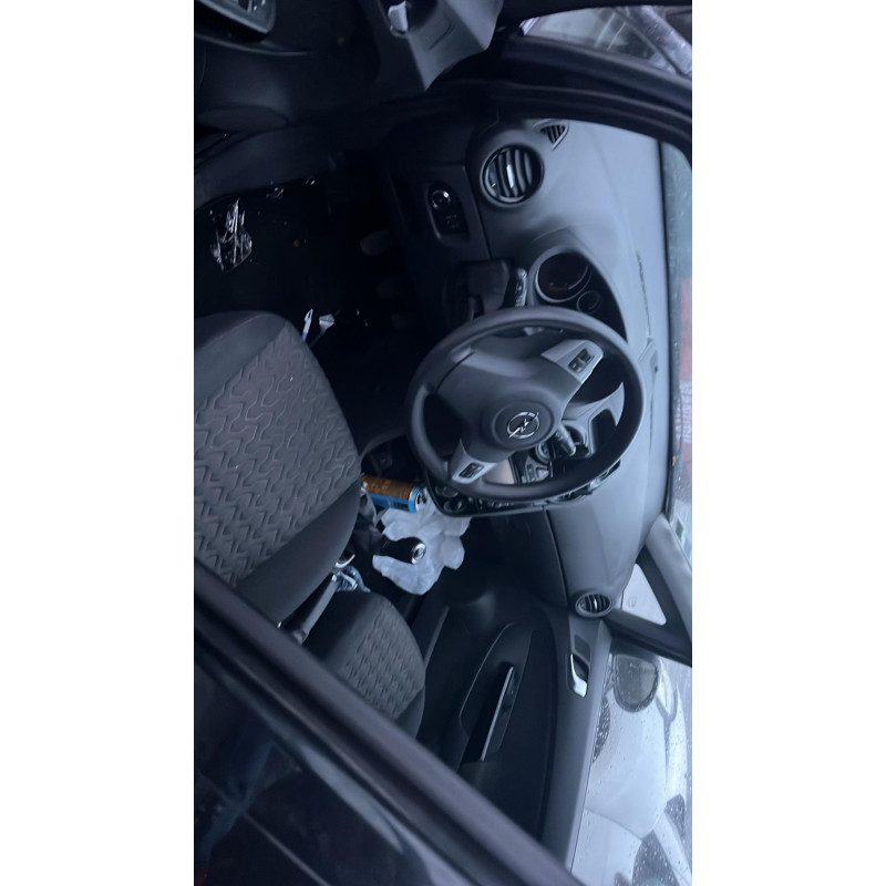Arret de porte avant gauche OPEL CORSA D Photo n°17