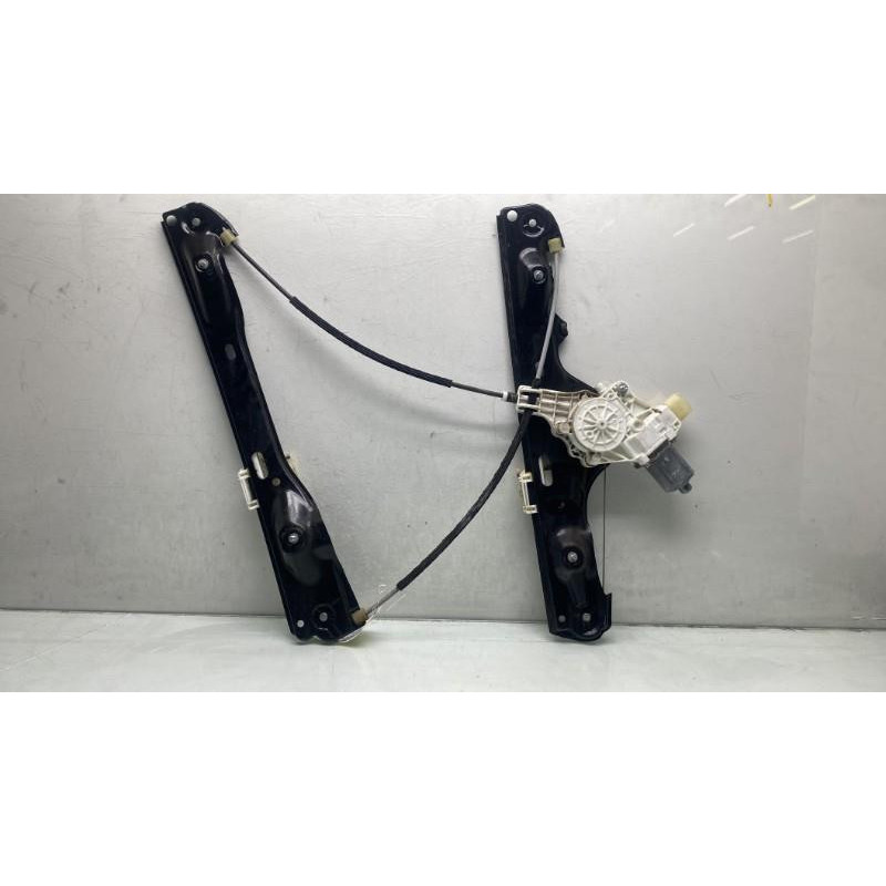 Leve vitre electrique avant gauche BMW X1 E84 Photo n°4