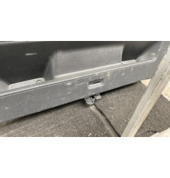 Malle/Hayon arriere VOLKSWAGEN POLO 5