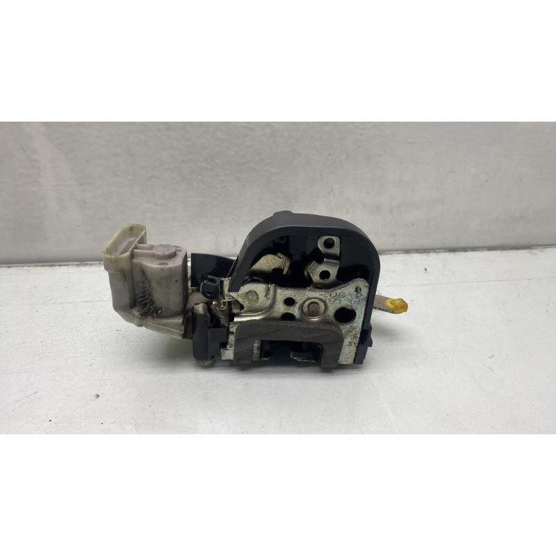 Serrure arriere droit ALFA ROMEO 147 Photo n°2