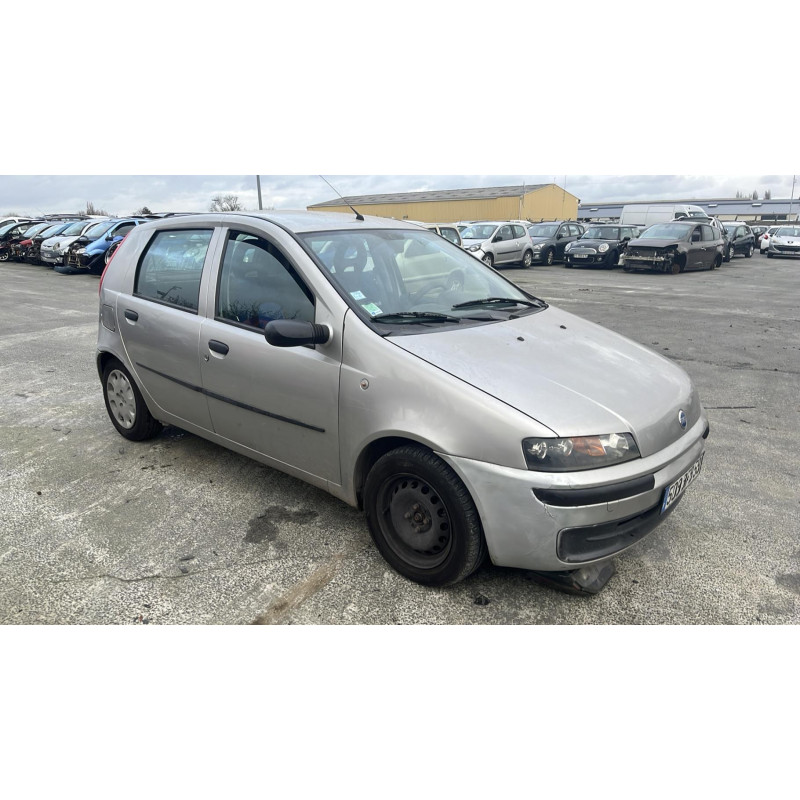 Plage arriere FIAT PUNTO 2 Photo n°10