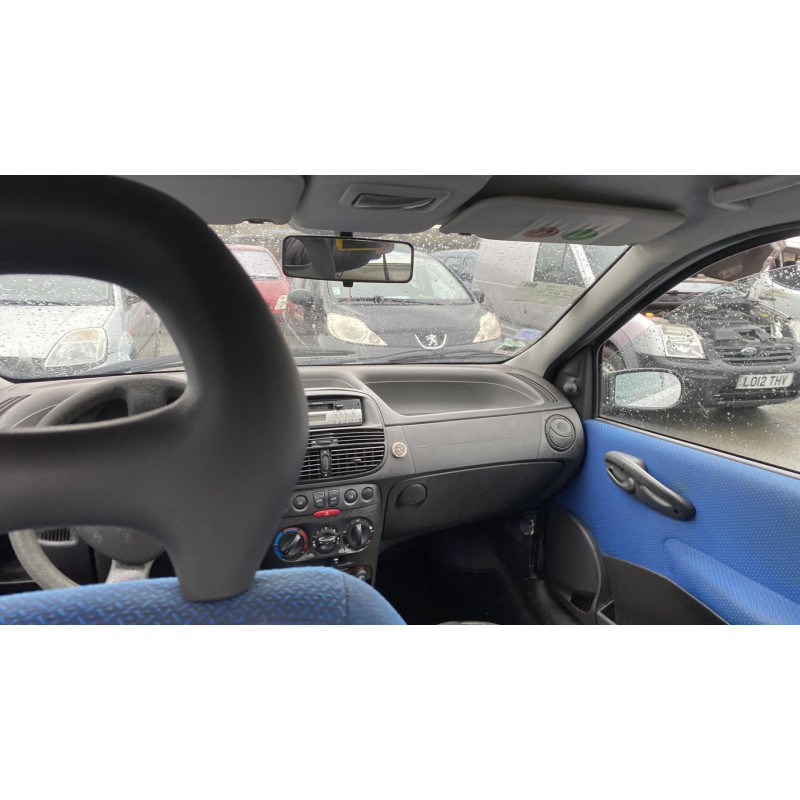 Plage arriere FIAT PUNTO 2 Photo n°15