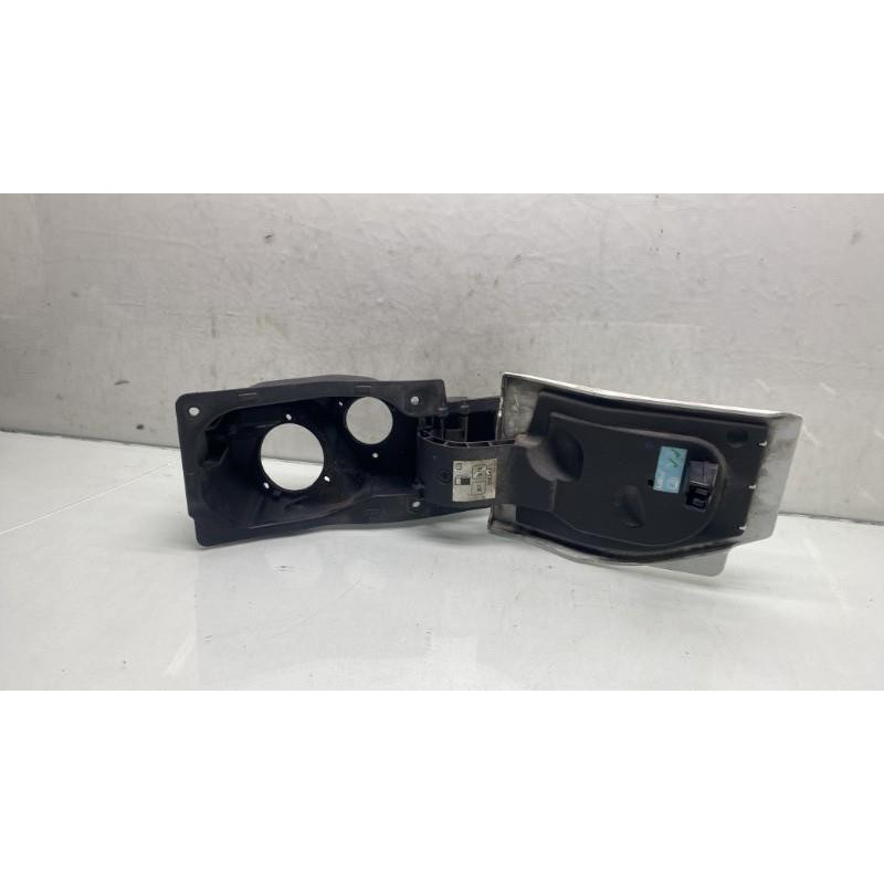 Trappe d'essence RENAULT TRAFIC 3 COURT Photo n°2