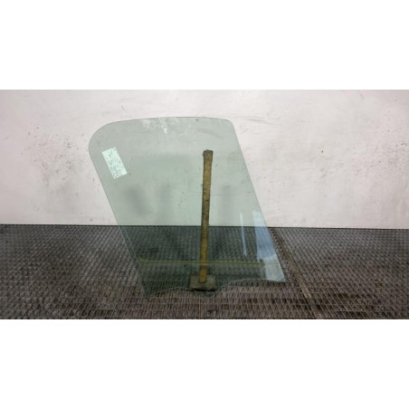 Vitre avant gauche RENAULT TRAFIC 3 COURT