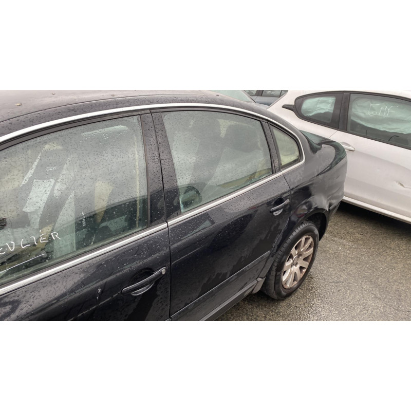 Serrure avant droit VOLKSWAGEN PASSAT 4 Photo n°11