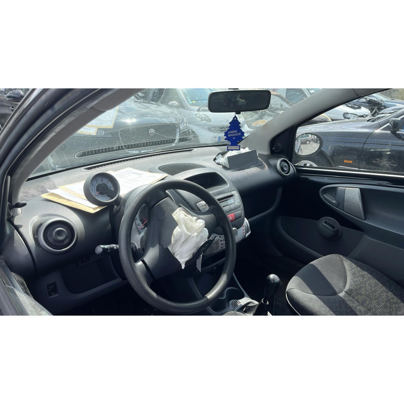 Lunette arriere PEUGEOT 107 Photo n°16
