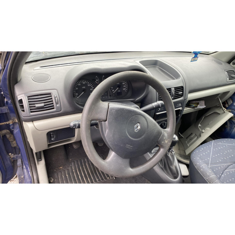 Pare choc avant RENAULT CLIO 2 Photo n°19