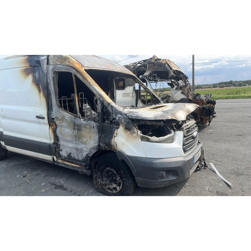 Compresseur clim FORD TRANSIT 5 Photo n°4