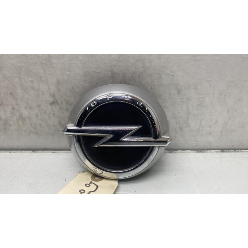 Bouton de coffre OPEL KARL Photo n°3