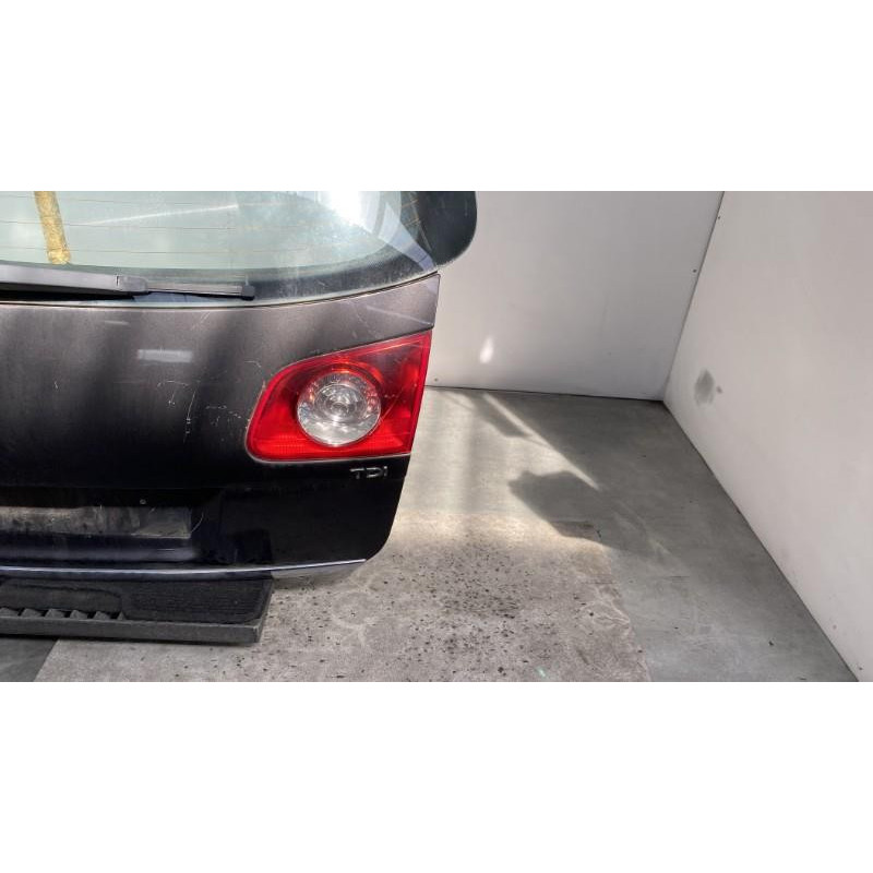 Malle/Hayon arriere VOLKSWAGEN PASSAT 5 Photo n°9