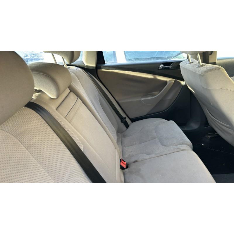 Malle/Hayon arriere VOLKSWAGEN PASSAT 5 Photo n°20