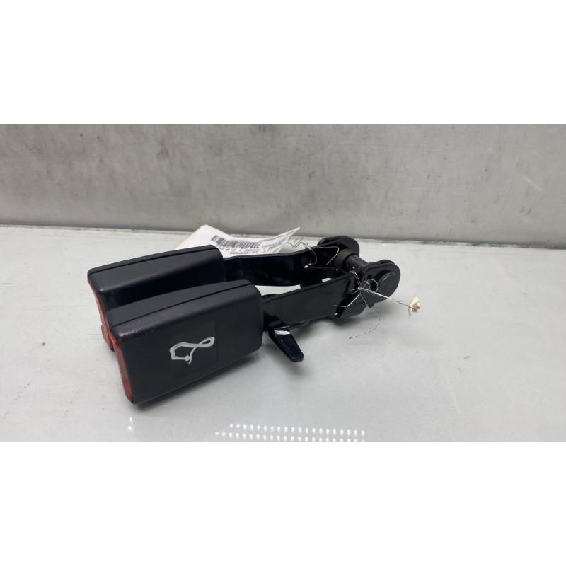 Attache ceinture arriere centrale RENAULT KOLEOS 1 Photo n°4
