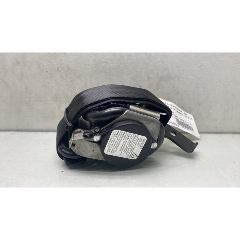 Pretensionneur de ceinture avant droit AUDI A3 2 Photo n°1