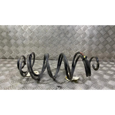 Ressort de suspension arriere droit PEUGEOT 308 2 Photo n°1