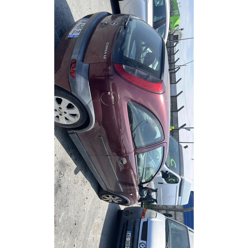 Pare choc arriere OPEL CORSA C Photo n°12