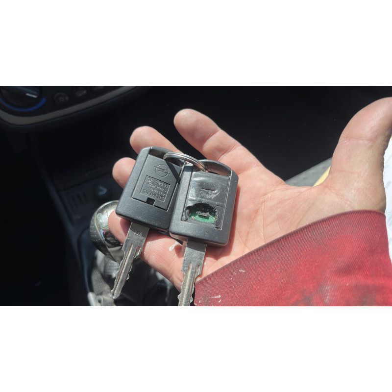 Pare choc arriere OPEL CORSA C Photo n°18