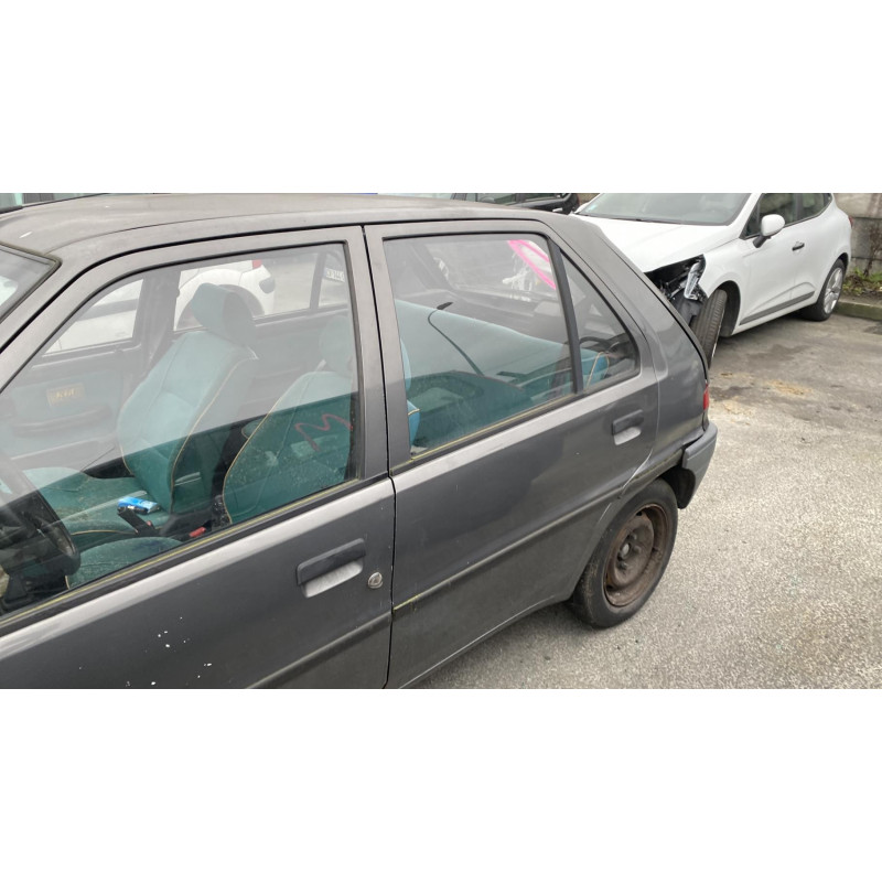 Moteur essuie glace arriere PEUGEOT 106 Photo n°13